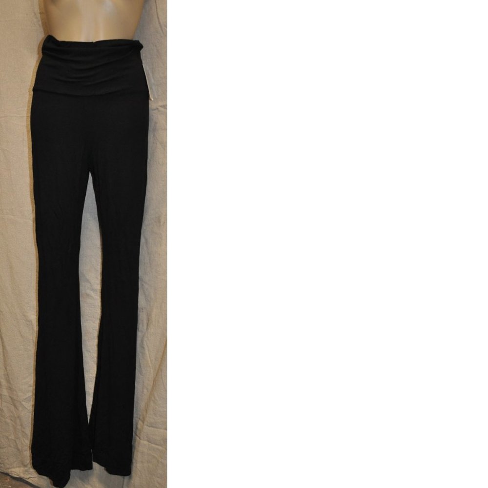 red hanger	NWT womens black high waist yoga pants sz medium (25G)